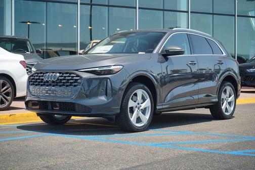 2025 Audi Q5 Premium Plus TFSI quattro S tronic