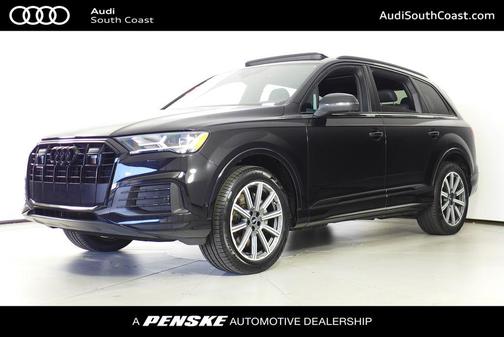 2022 Audi Q7 45 Premium Plus