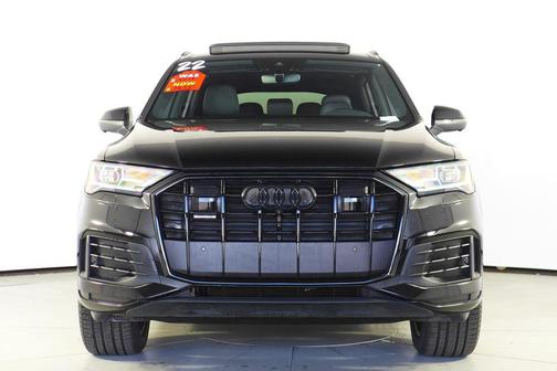 2022 Audi Q7 45 Premium Plus