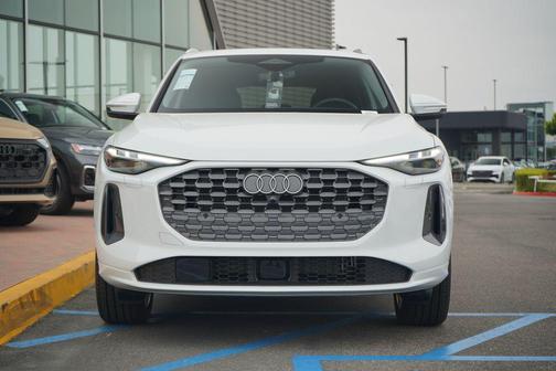 2025 Audi Q5 Premium Plus