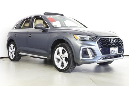 2022 Audi Q5 45 S line Premium Plus