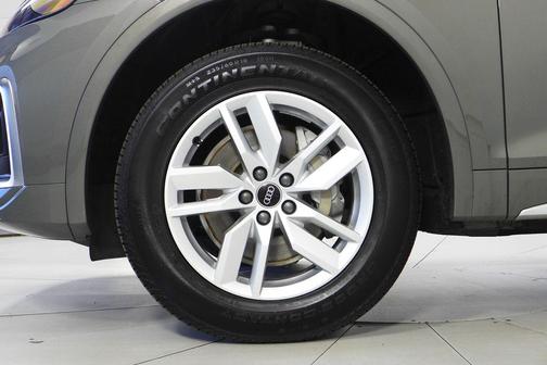 2023 Audi Q5 45 S line Premium