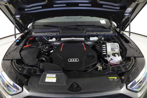 2022 Audi SQ5 3.0T Premium Plus