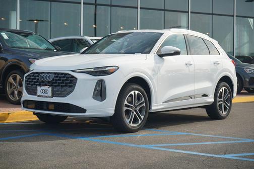 2025 Audi Q5 Premium Plus TFSI quattro S tronic