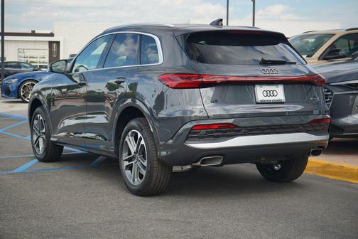 2025 Audi Q5 Premium Plus