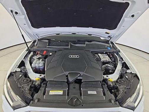 2020 Audi Q7 55 Premium