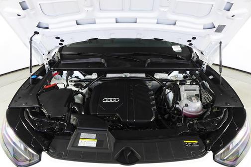 2023 Audi Q5 40 Premium Plus