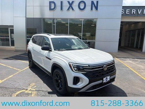 opal white pearl 2026 Volkswagen Atlas Peak Edition