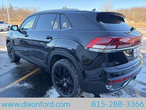 deep black pearl 2026 Volkswagen Atlas Cross Sport 2.0T SE w/Technology 4MOTION