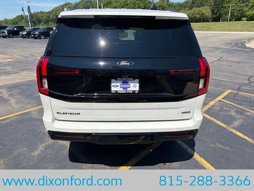 Star White Metallic Tri-Coat 2026 Ford Expedition Max Platinum