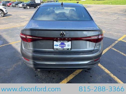 Platinum Gray Metallic 2026 Volkswagen Jetta 1.4T S