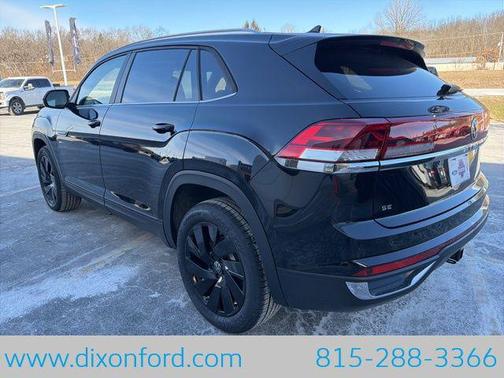 deep black pearl 2026 Volkswagen Atlas Cross Sport 2.0T SE w/Technology 4MOTION