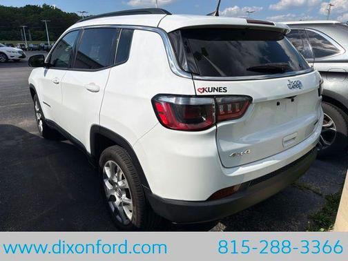Bright White Clearcoat 2022 Jeep Compass Latitude Lux