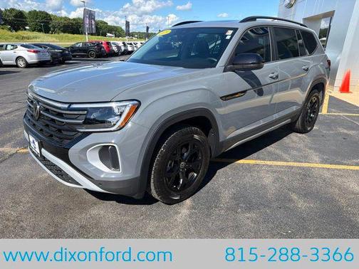 Pure Gray 2025 Volkswagen Atlas 2.0T Peak Edition