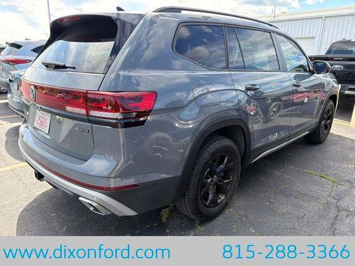 Pure Gray 2025 Volkswagen Atlas 2.0T Peak Edition