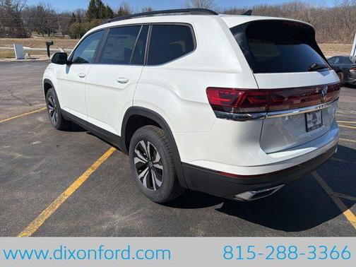 opal white pearl 2026 Volkswagen Atlas 2.0T SE