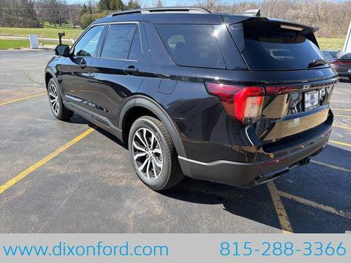Agate Black Metallic 2026 Ford Explorer ST-Line