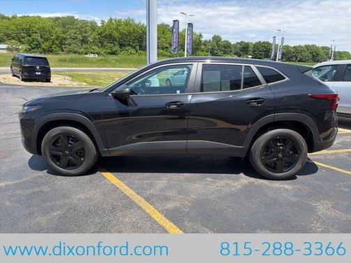 Mosaic Black Metallic 2024 Chevrolet Trax LS
