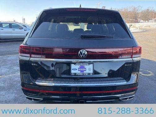 Deep Black Pearl 2026 Volkswagen Atlas 2.0T SEL Premium R-Line 4MOTION