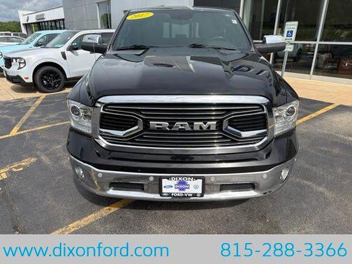 Brilliant Black Crystal Pearlcoat 2017 RAM 1500 Longhorn