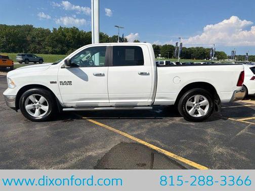 Bright White Clearcoat 2016 RAM 1500 SLT
