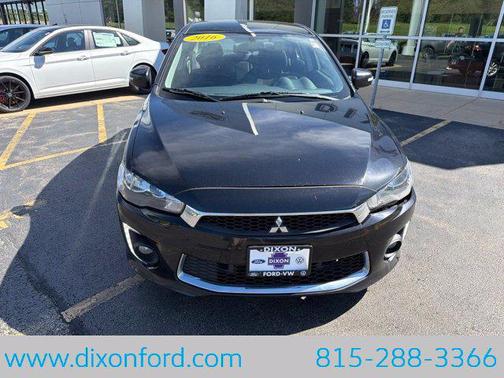 Labrador Black Pearl 2016 Mitsubishi Lancer ES