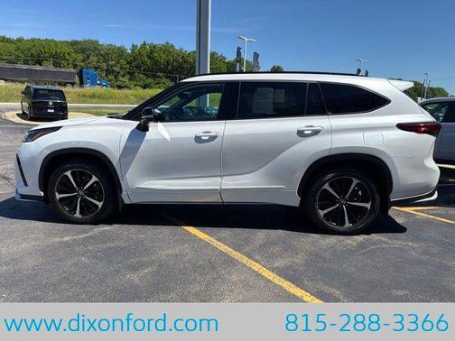 Wind Chill Pearl 2022 Toyota Highlander XSE