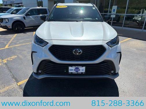 Wind Chill Pearl 2022 Toyota Highlander XSE