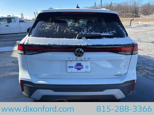 pure white 2026 Volkswagen Tiguan 2.0T SE 4MOTION