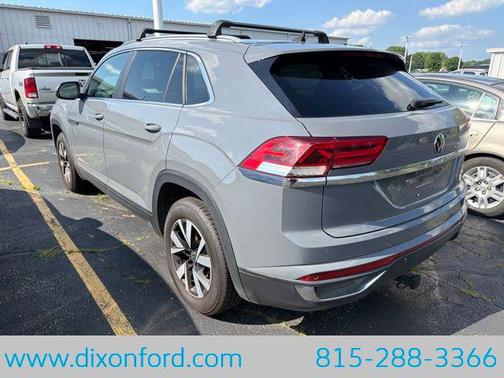 Gray 2020 Volkswagen Atlas Cross Sport 2.0T SEL