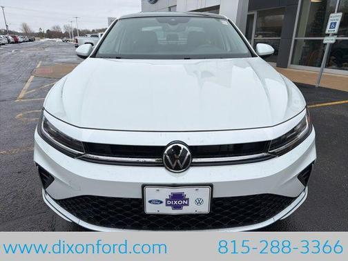 Opal White Pearl 2026 Volkswagen Jetta 1.4T SE