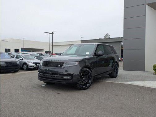 2025 Land Rover Range Rover P530 SE
