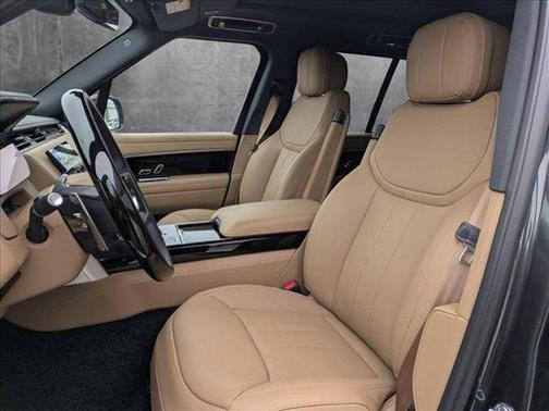 2025 Land Rover Range Rover P530 SE