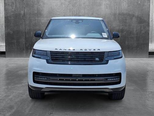 2025 Land Rover Range Rover P400 SE 7 Seat