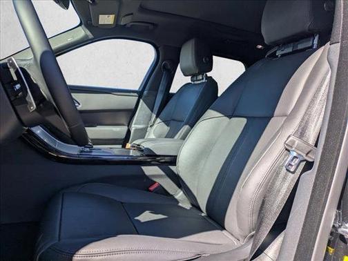 2026 Land Rover Range Rover Velar P250 SE R-Dynamic