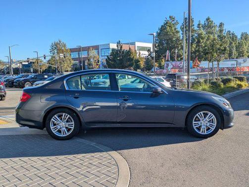 2010 INFINITI G37 Journey