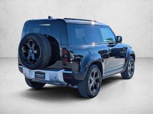 2025 Land Rover Defender 90 P300 S