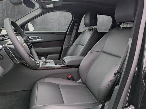 2026 Land Rover Range Rover Velar P250 SE R-Dynamic