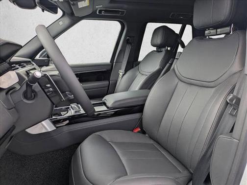 Fuji White 2026 Land Rover Range Rover P400 SE