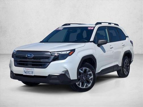 Crystal White Pearl 2025 Subaru Forester Premium