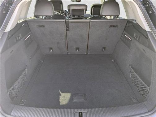 Navarra Blue Metallic 2020 Audi Q5 45 Premium