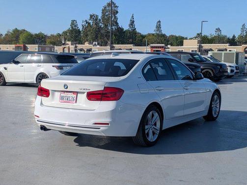 2017 BMW 330e iPerformance