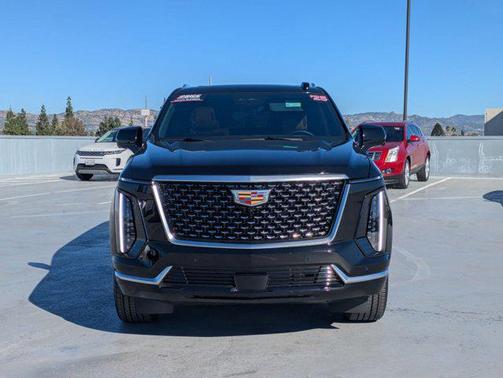 2025 Cadillac Escalade ESV Premium Luxury