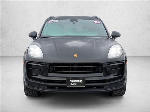 2022 Porsche Macan AWD