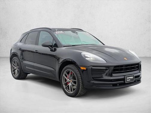 2022 Porsche Macan AWD