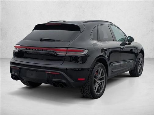 2022 Porsche Macan AWD