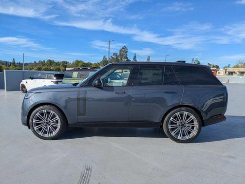 2026 Land Rover Range Rover P400 SE