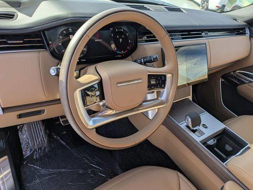 2026 Land Rover Range Rover P400 SE