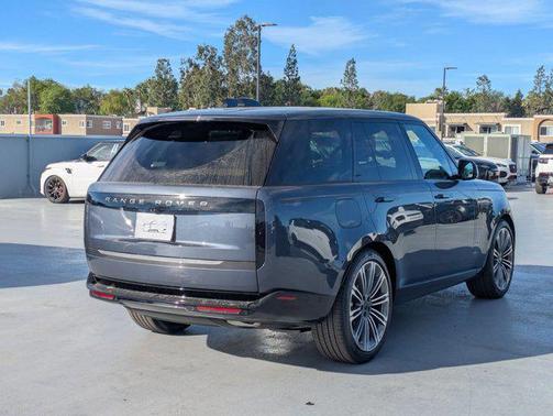 2026 Land Rover Range Rover P400 SE