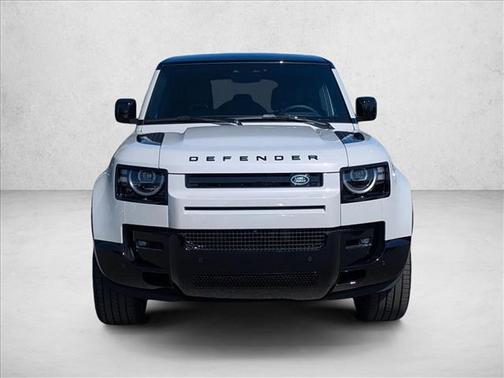 2026 Land Rover Defender P500 X-Dynamic SE